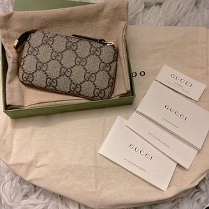 Gucci Supreme GG Key Pouch ❤️